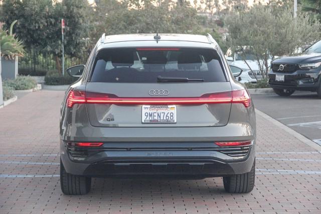 2024 audi q8 e-tron premium plus