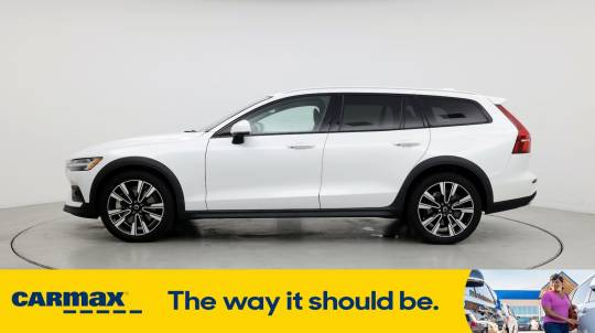 2021 Volvo V60 Cross Country