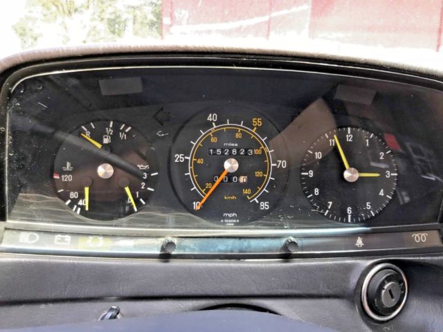 1980 mercedes benz 300d sedan cream puff !!
