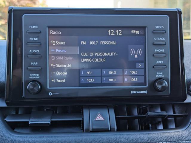 2022 toyota rav4 le