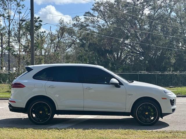 2017 porsche cayenne e-hybrid s