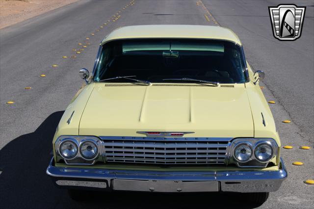 1962 chevrolet impala base