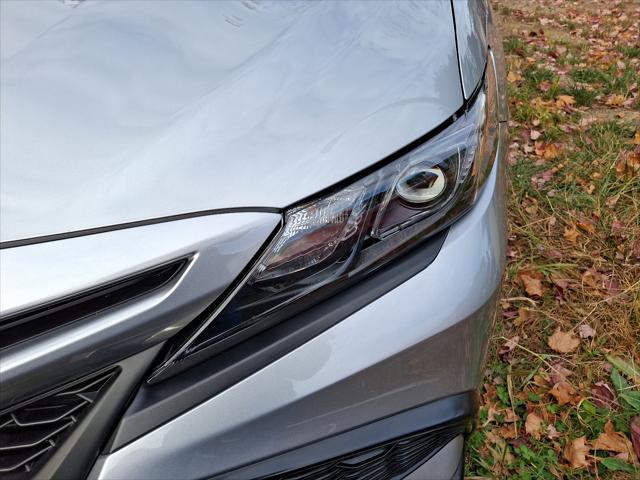 2024 toyota camry se nightshade