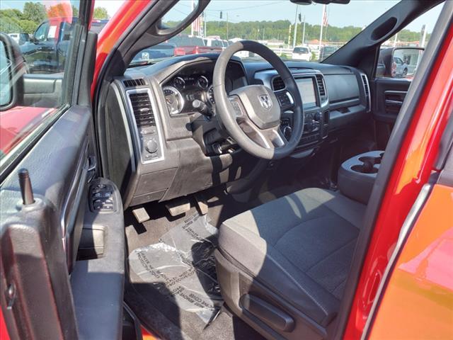 2022 ram 1500 classic warlock crew cab 4x4 5'7' box
