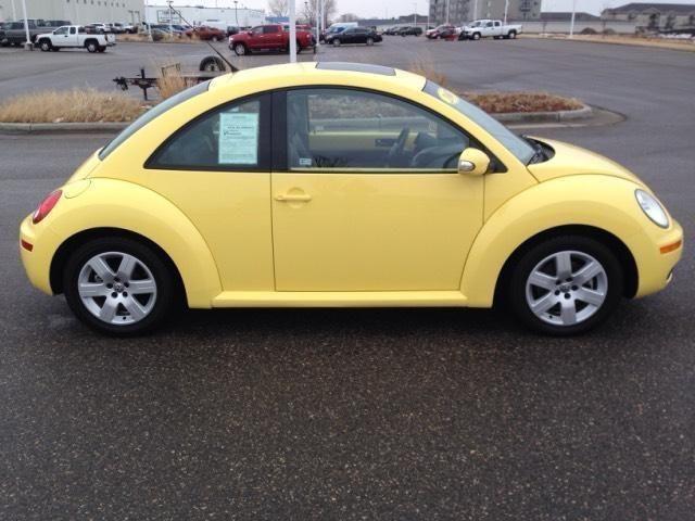2007 volkswagen new beetle 2dr hatchback for sale in grand forks, north dakota