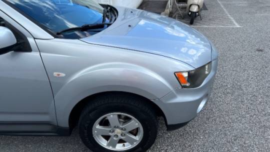 2010 mitsubishi outlander es