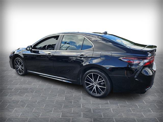 2023 toyota camry se