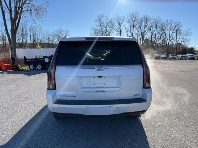 2019 cadillac escalade luxury