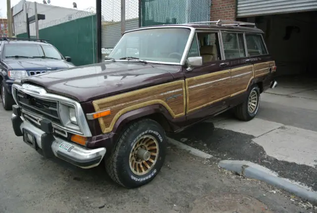 1990 jeep grand wagoneer , barn found no reserve auction !!!!