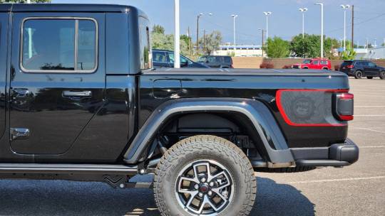 2024 Jeep Gladiator