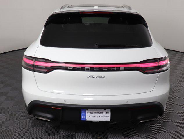 2024 porsche macan base