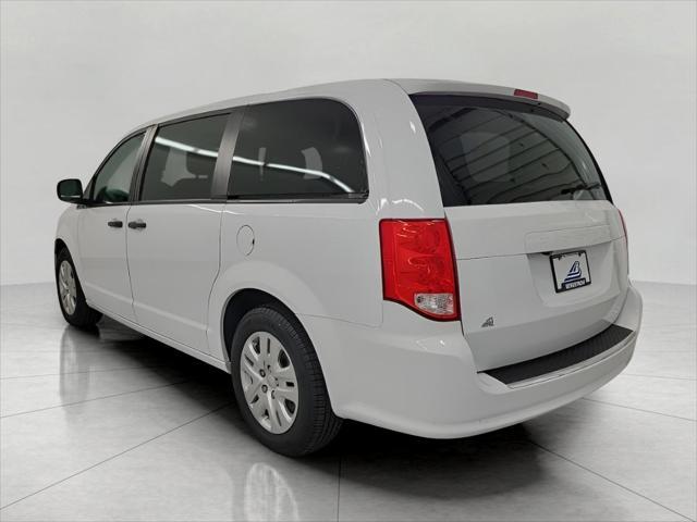 2019 dodge grand caravan se