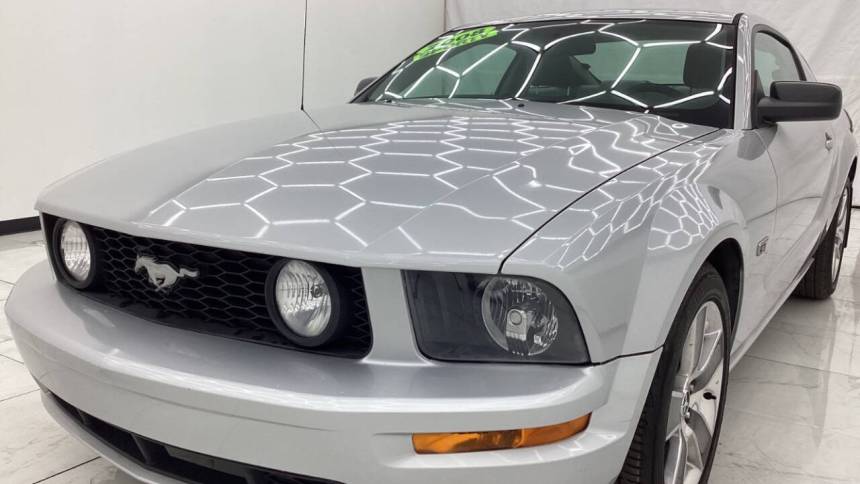 2008 ford mustang