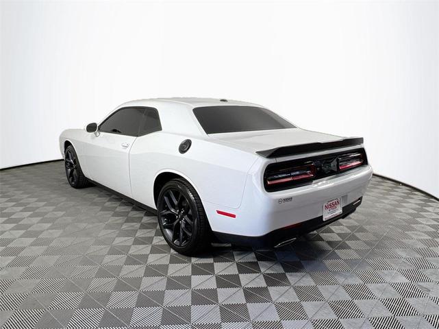 2023 dodge challenger sxt
