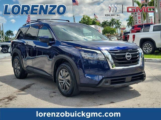 2022 nissan pathfinder sv