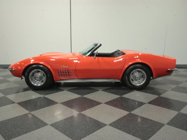 recently restored stingray, numbers 350 v8, 4-speed, duals, both tops, slick c2!