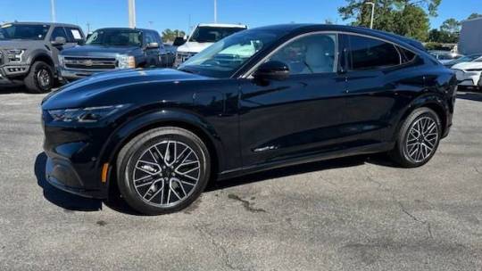 2024 Ford Mustang Mach-E premium