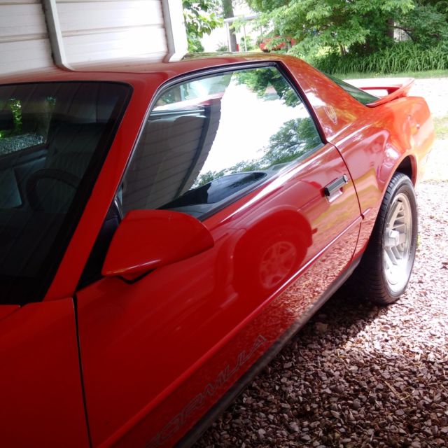 1989 pontiac formula red collector