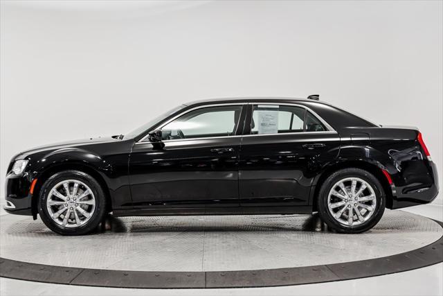 2018 chrysler 300 touring