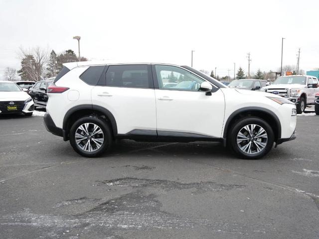 2022 nissan rogue sv