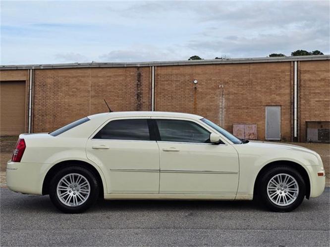 2008 chrysler 300 in hope mills, north carolina