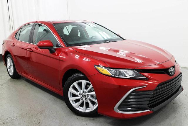 2024 toyota camry le