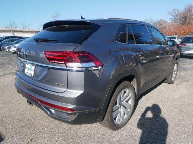 2022 volkswagen atlas cross sport 3.6l v6 se with technology in saint louis, missouri