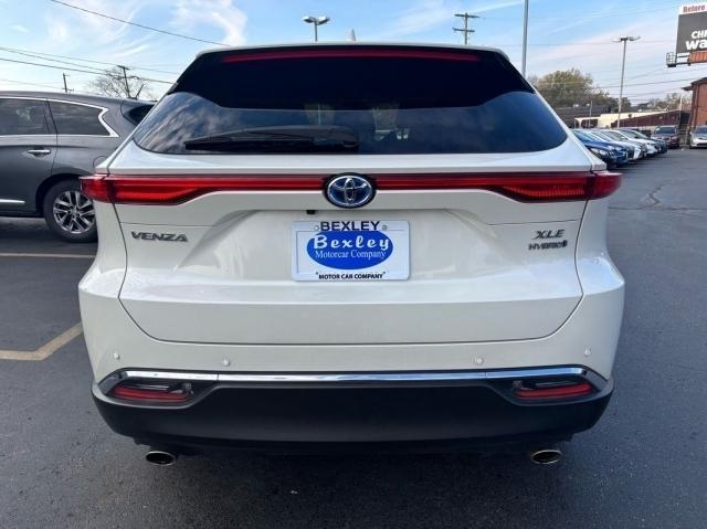 2022 toyota venza xle