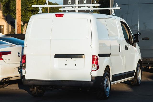 2019 nissan nv200 s