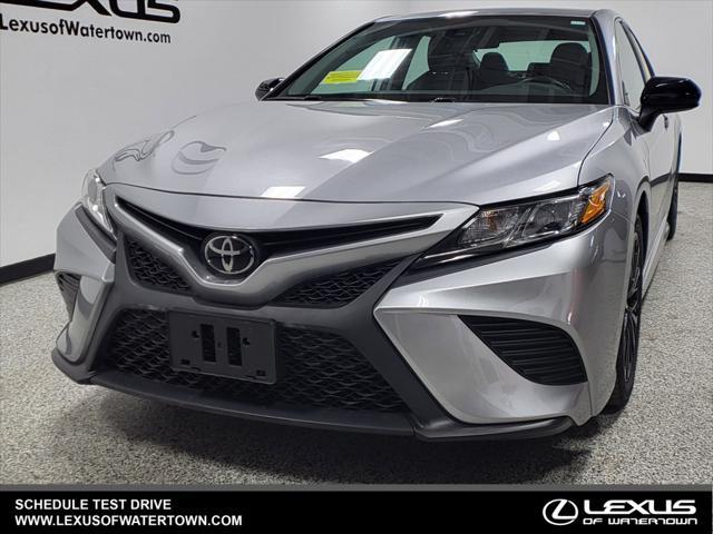 2019 toyota camry se