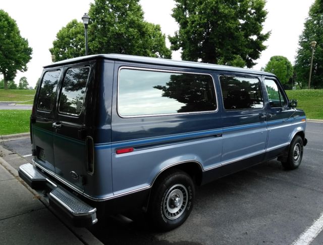 1987 ford club wagon passenger van 1 owner only 46,000 mi. rust free look no res
