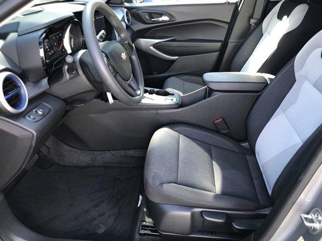 2024 chevrolet trax ls