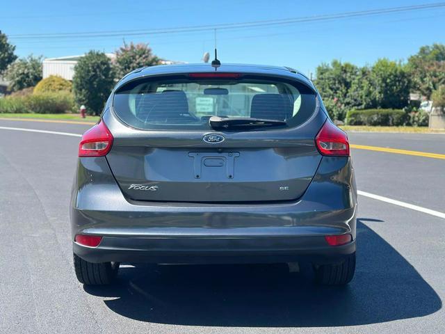 2018 ford focus se