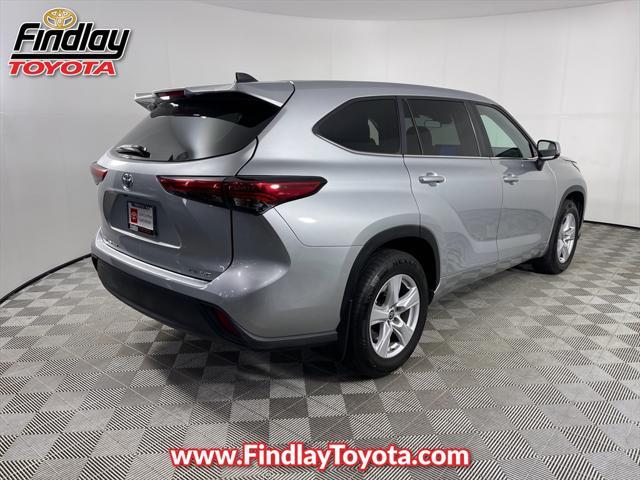 2023 toyota highlander le