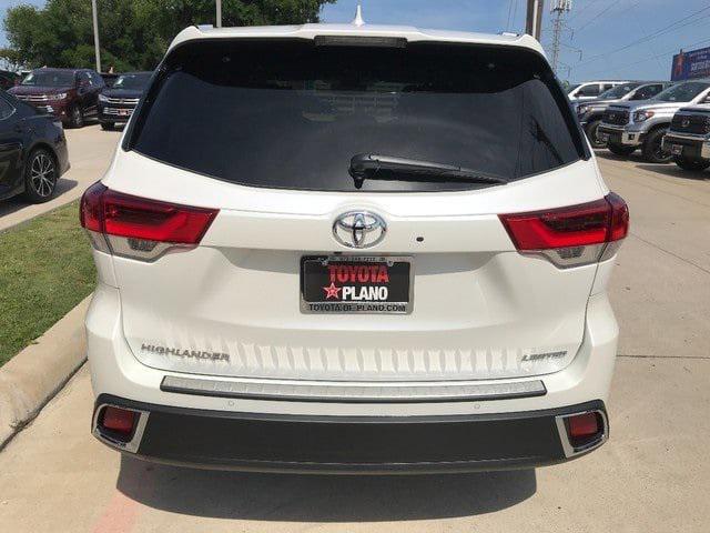 2019 toyota highlander limited