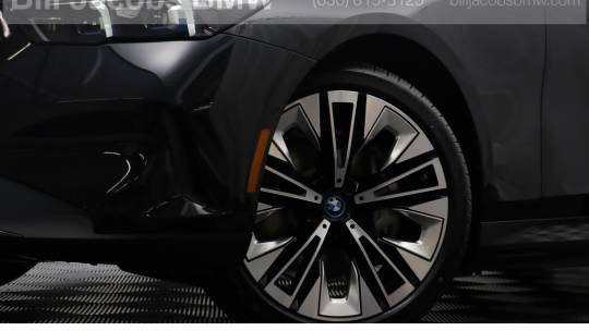 2024 BMW i5