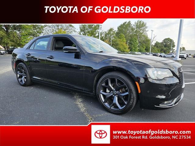 2023 chrysler 300 s