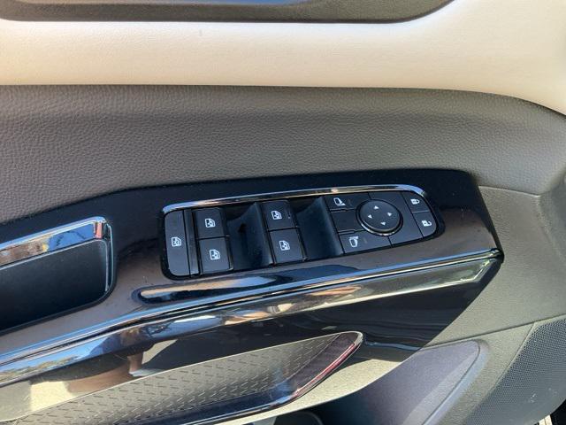 2022 nissan pathfinder sv 4wd