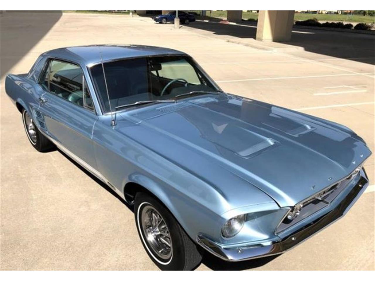 1967 ford mustang