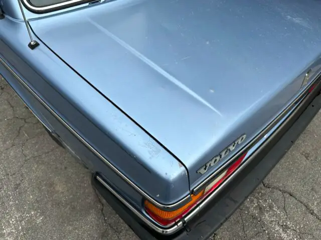 rare and desirable 240 gl leather and sunroof