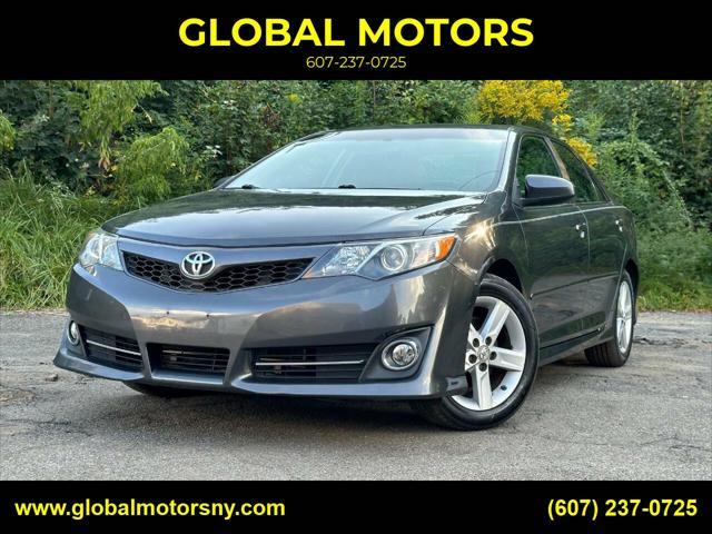 2012 toyota camry se