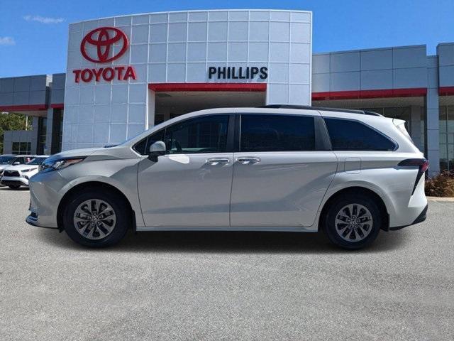 2024 toyota sienna xle