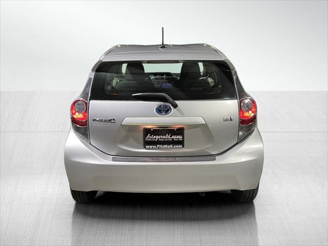2012 toyota prius c three