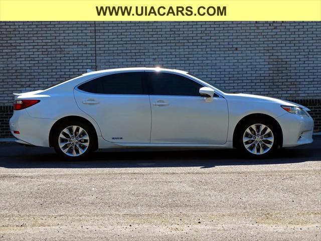 2013 lexus es 300h base