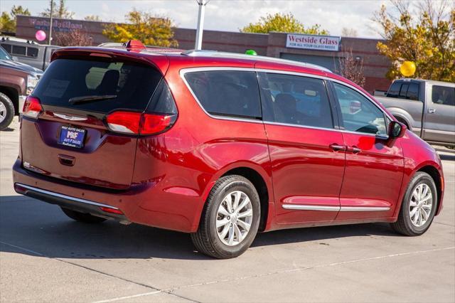 2019 chrysler pacifica touring l