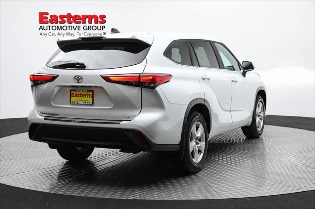 2023 toyota highlander le