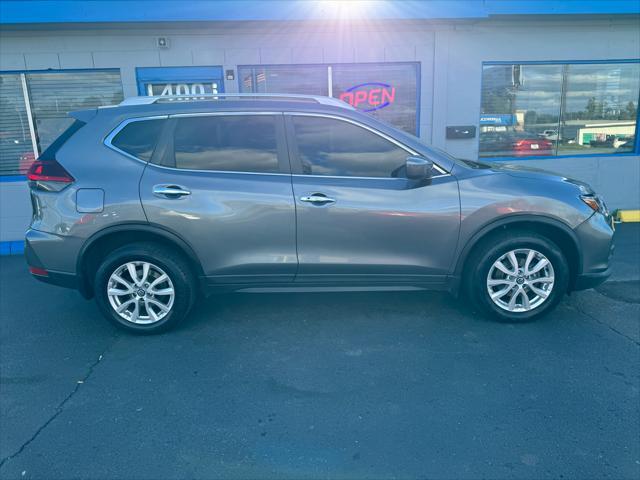 2018 nissan rogue sv