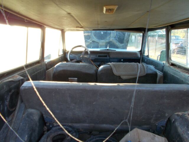 1977 international scout **original paint,needs tlc**