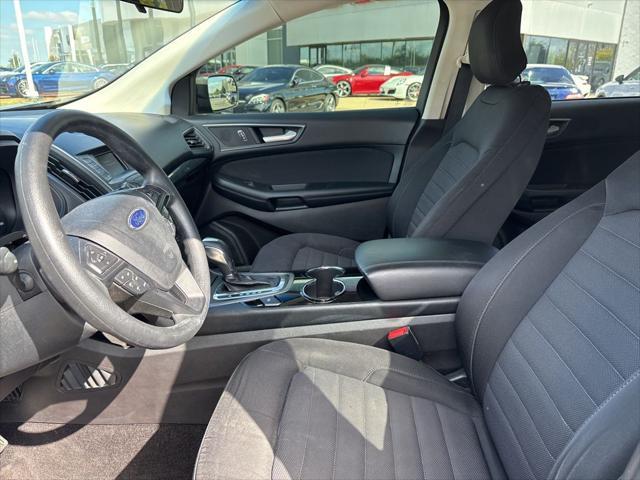 2016 ford edge se