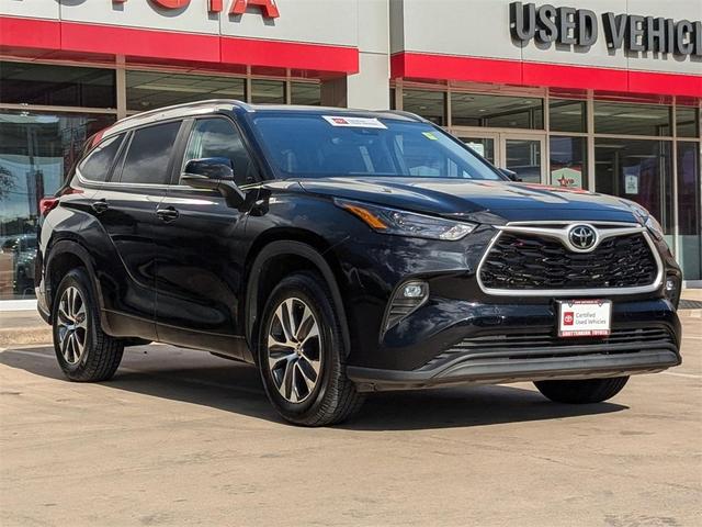 2023 toyota highlander xle